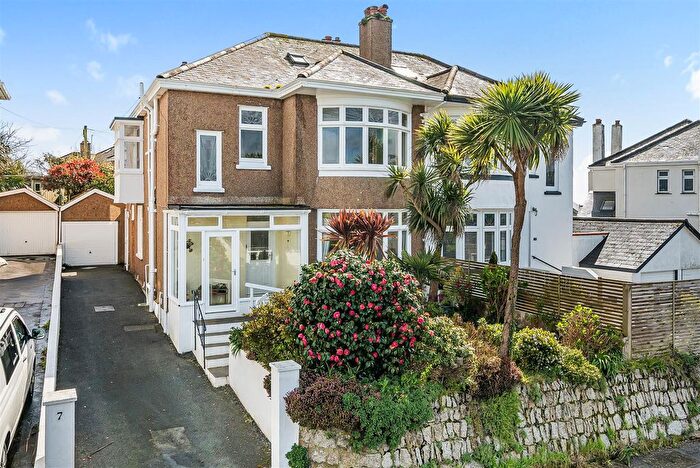 4 Bedroom Semi-Detached House For Sale In Castle Drive, Falmouth, TR11