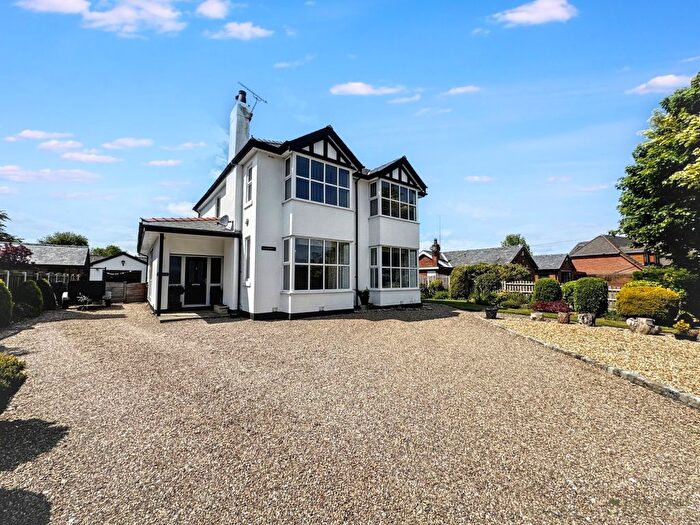 4 Bedroom Detached House For Sale In Heatherlea, Catforth Road, Catforth, Preston, PR4