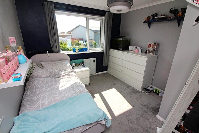 4 Bedroom Detached House For Sale In Astwick Road, Stotfold, Hitchin, SG5