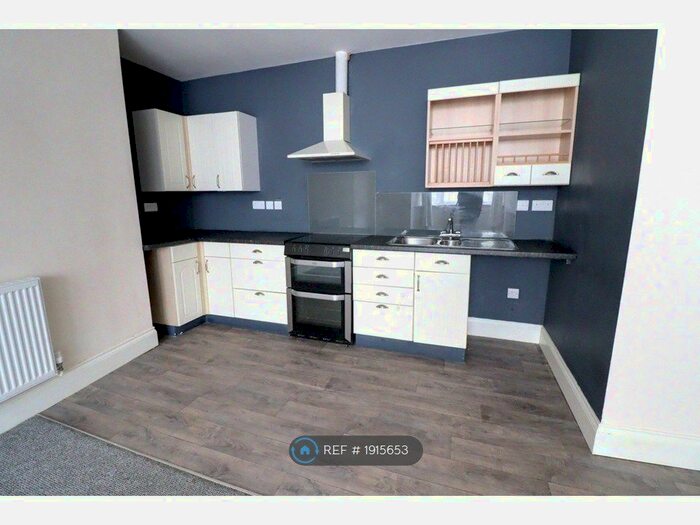 2 Bedroom Flat To Rent In Kingsley Lodge, Bideford, EX39