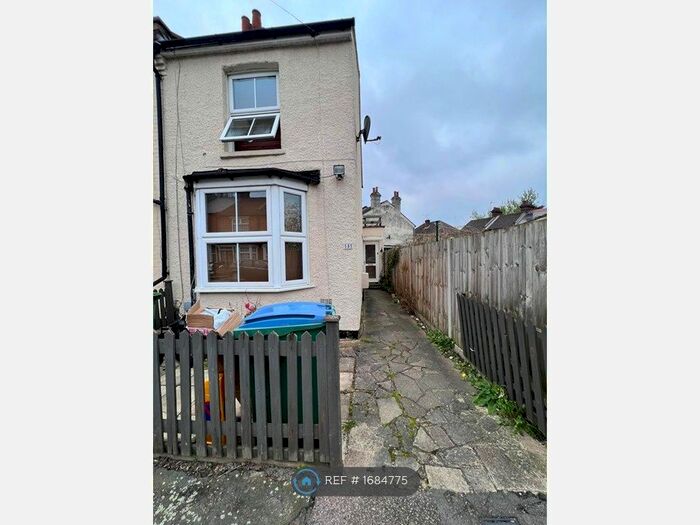 3 Bedroom End Of Terrace House To Rent In St. James Road, Watford, WD18