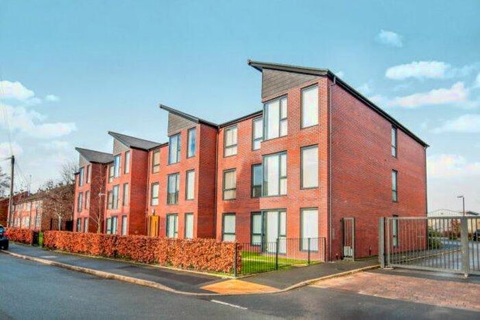 2 Bedroom Flat To Rent In Medlock Place, Manchester, M43