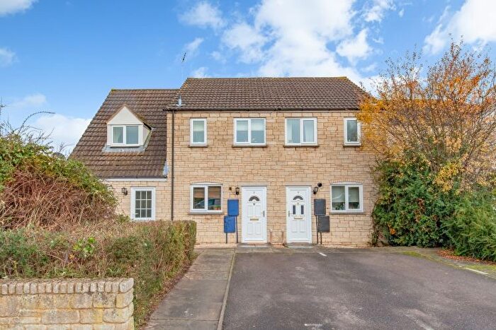 2 Bedroom Terraced House To Rent In Avocet Way, Bicester, OX26