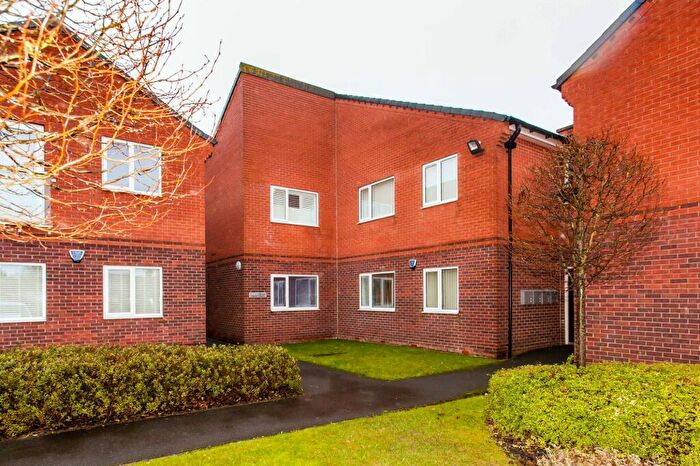 2 Bedroom Flat To Rent In Mansfield Road, Bolsover, S44