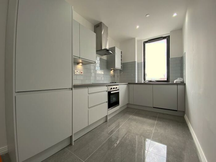 2 Bedroom Flat To Rent In Knights House, Parade, Sutton Coldfield, B72