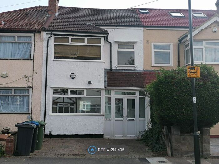 3 Bedroom Terraced House To Rent In Galpins Road, Thornton Heath, CR7
