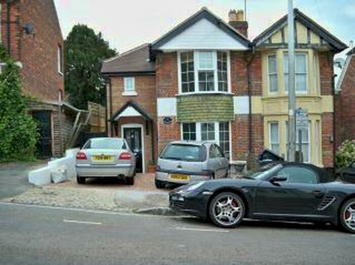 Studio To Rent In Peterborough Avenue, High Wycombe, HP13