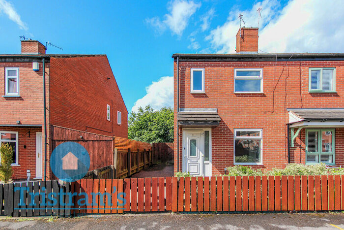2 Bedroom Semi-Detached House To Rent In Lauriston Drive, Nottingham, NG6