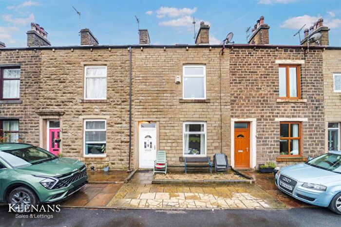 3 Bedroom Terraced House For Sale In Holme Bank, Rossendale, BB4
