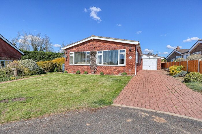 3 Bedroom Detached Bungalow To Rent In Cherry Tree Rise, Scotter, DN21