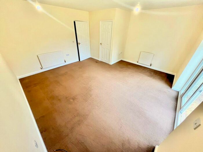 3 Bedroom Semi-Detached House To Rent In Acorn Road, Northampton, NN5