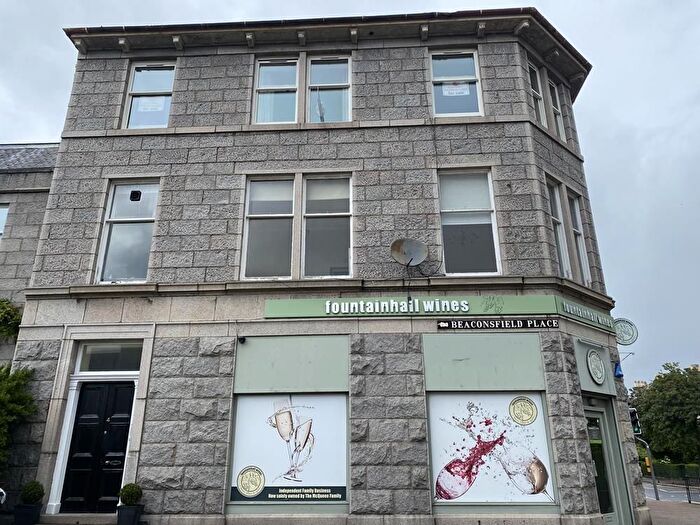 2 Bedroom Flat To Rent In Beaconsfield, Flat, Aberdeen, AB15