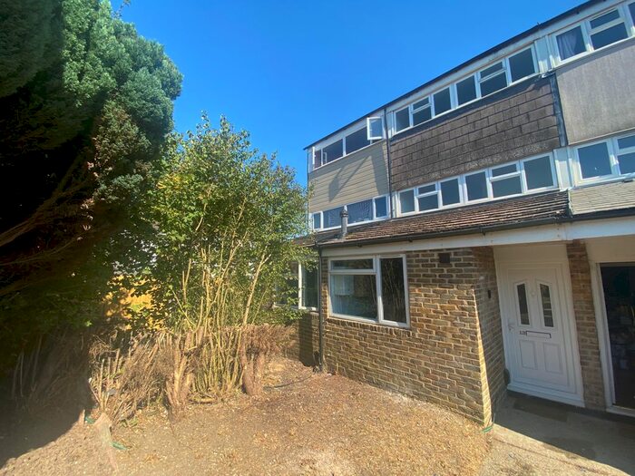 4 Bedroom Terraced House To Rent In Malvern Close, Buckskin, Basingstoke, RG22
