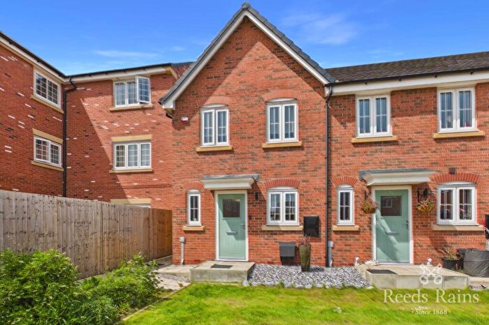 2 Bedroom End Of Terrace House For Sale In Ormiston Way, Congleton, Cheshire, CW12