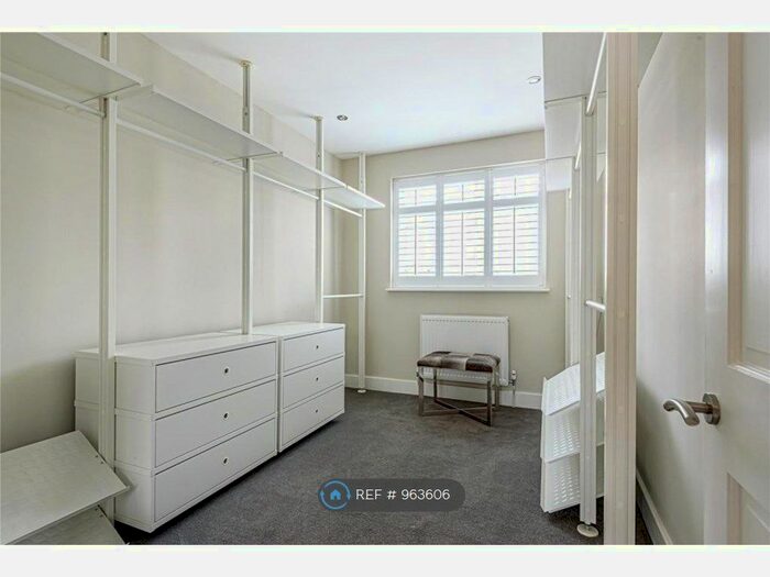 4 Bedroom End Of Terrace House To Rent In Brixham Crescent, Ruislip, HA4