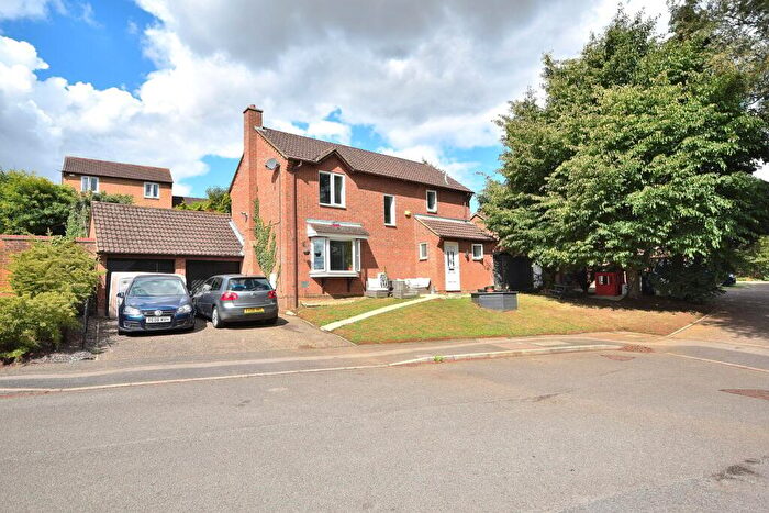 4 Bedroom Detached House For Sale In Allard Close, Northampton, NN3