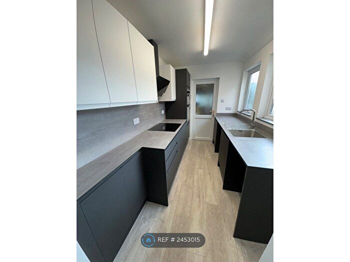 3 Bedroom Semi-Detached House To Rent In Westbourne Road, Ipswich, IP1