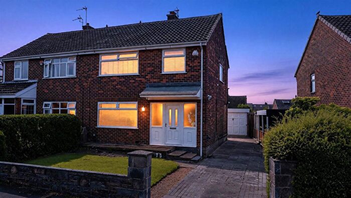 3 Bedroom Semi-Detached House For Sale In Eagle Crescent, Rainford, St Helens, WA11