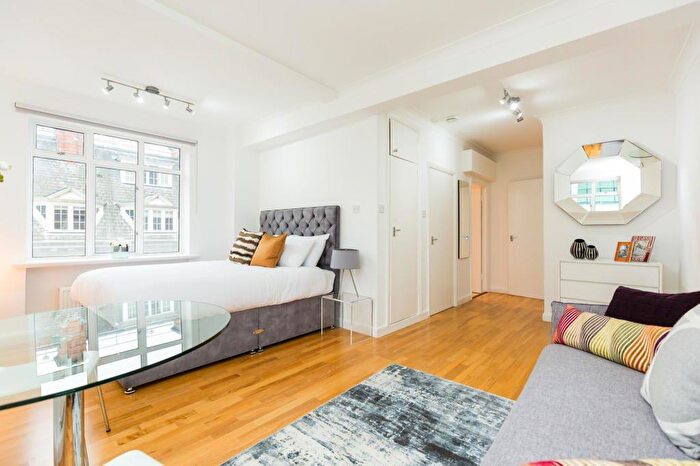 Studio To Rent In Warren Court, Euston Road, London, NW1