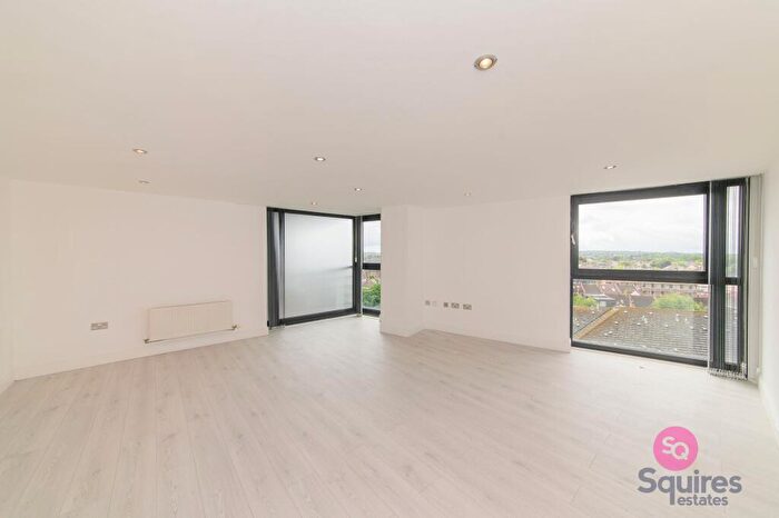 2 Bedroom Flat For Sale In Kingsway, London, N12