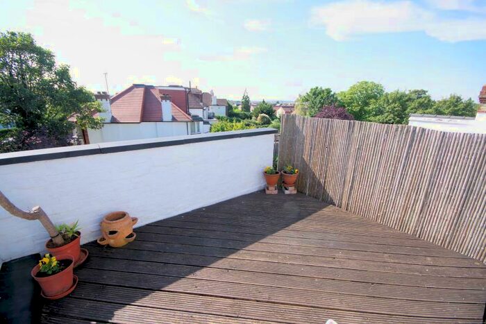 1 Bedroom Flat To Rent In Mountfield Road, Finchley, N3