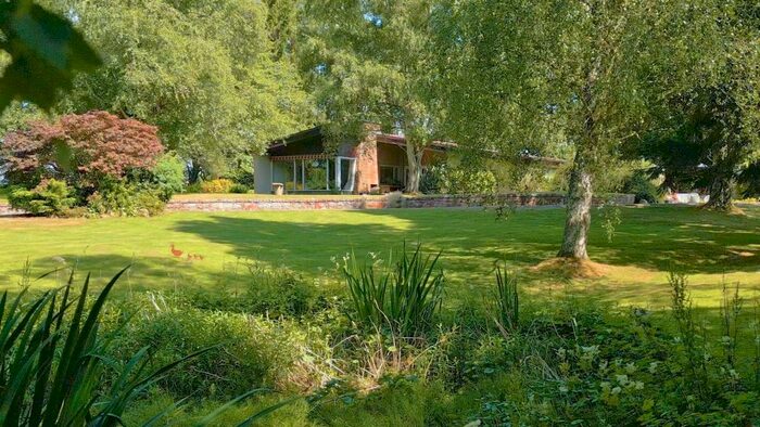 4 Bedroom Detached House For Sale In Kinnaird Lodge, Forgandenny, Perthshire, PH2