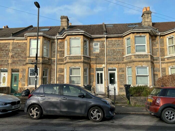 5 Bedroom Terraced House To Rent In Triangle North, Bath, Somerset, BA2