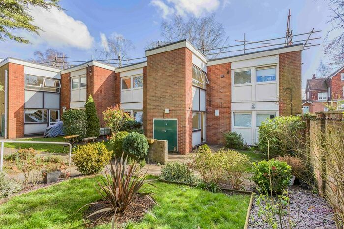 1 Bedroom Flat To Rent In Thirlestane, St Albans, AL1