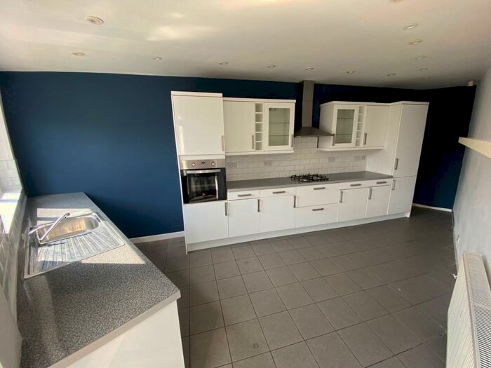 3 Bedroom House To Rent In Fairbairn Road, L22