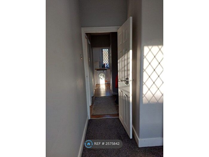 1 Bedroom Flat To Rent In Ashtree Avenue, London, CR4