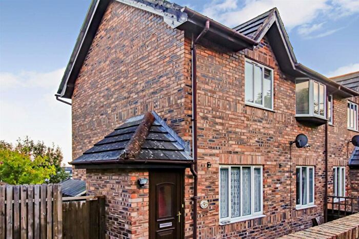 2 Bedroom End Of Terrace House For Sale In Nant Y Glyn Avenue, Colwyn Bay, LL29