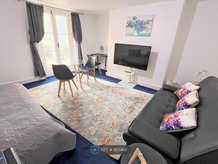 1 Bedroom Flat To Rent In Lansdowne Place, Hove, BN3