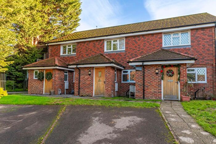 2 Bedroom Terraced House For Sale In London Road, Uckfield, TN22
