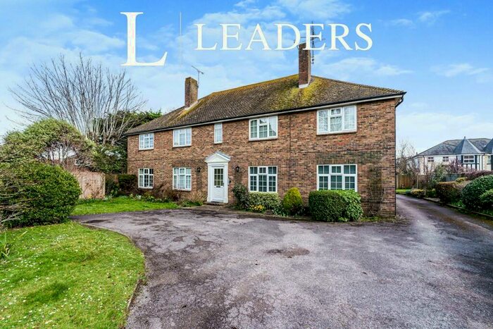 2 Bedroom Flat To Rent In Regency Court, Ferring Street, Ferring, BN12