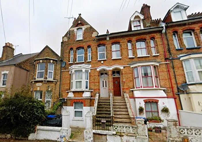 2 Bedroom Flat To Rent In Codrington Road, Ramsgate, CT11