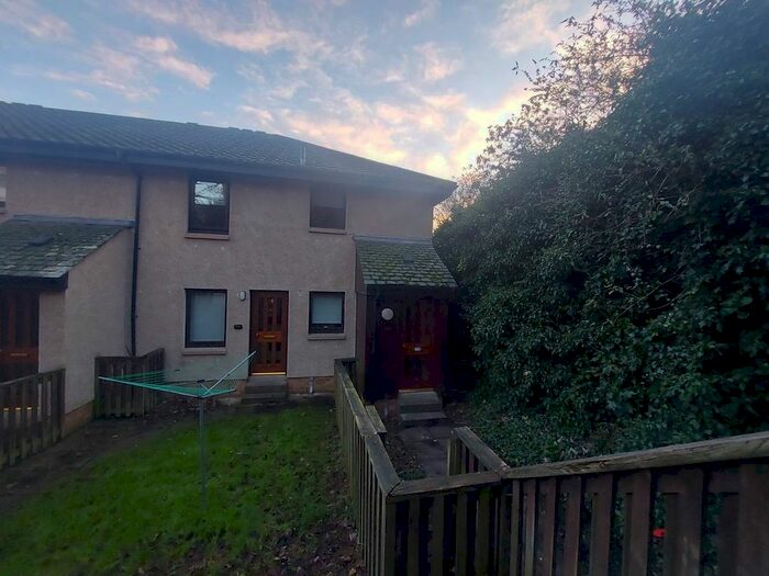 2 Bedroom Flat To Rent In Taylors Lane, Dundee, DD2