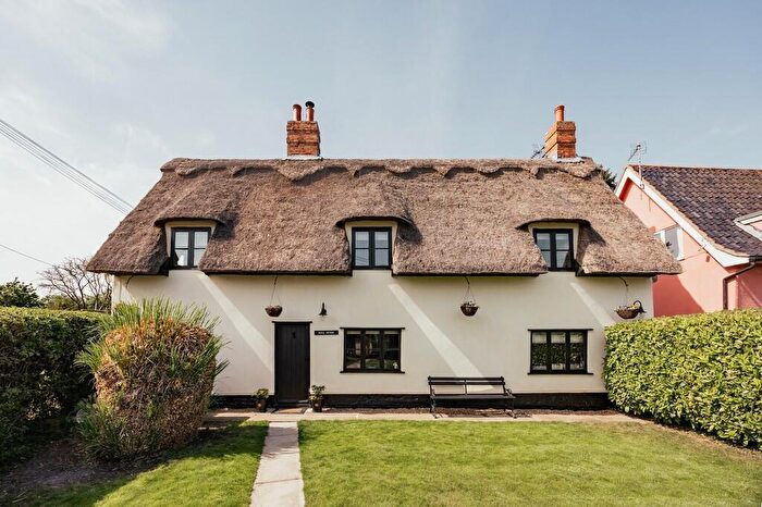 3 Bedroom Detached House For Sale In Yaxley, IP23