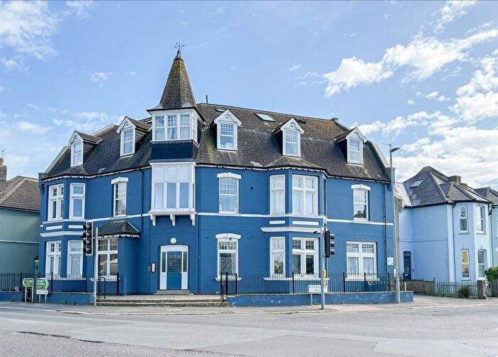 2 Bedroom Flat To Rent In Bexhill Road, St Leonards, TN38