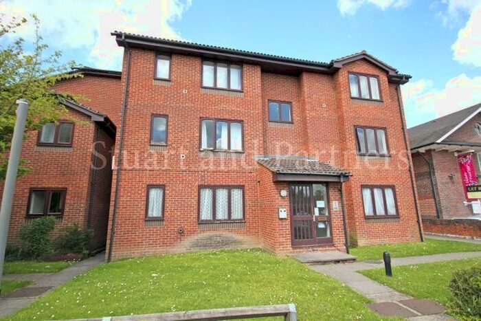 1 Bedroom Flat To Rent In Perrymount Road, Haywards Heath, RH16