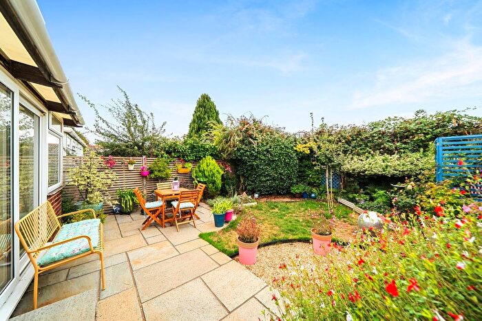 3 Bedroom Semi-detached House For Sale In Manor Gardens, Emsworth, PO10