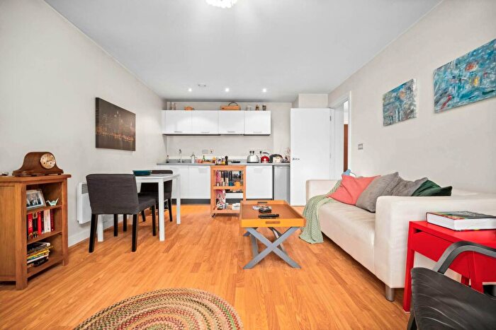 1 Bedroom Flat To Rent In Water Street, Jewellery Quarter, Birmingham, B3
