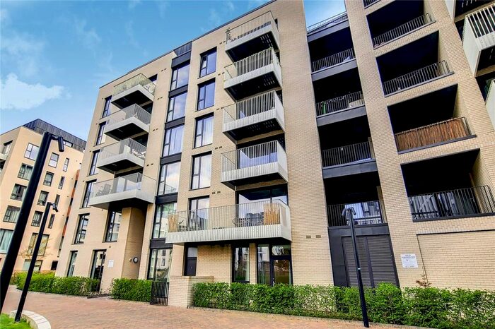 3 Bedroom Flat To Rent In Forrester Way, London E15