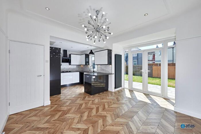 3 Bedroom Semi-Detached House For Sale In Ventnor Road, Wavertree, L15