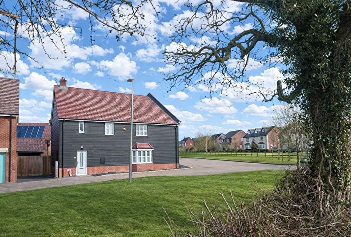 3 Bedroom Semi Detached House For Sale In Santa Maria Lane, Newton Leys, Bletchley, Milton Keynes, MK3