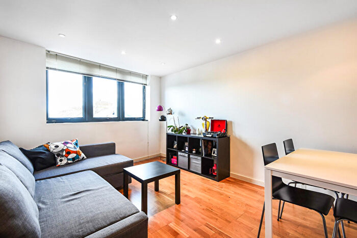 1 Bedroom Flat To Rent In Mount House, Bendish Road, East Ham, E6