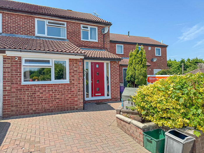 3 Bedroom Semi-Detached House For Sale In Tamworth Chase, Colchester, CO2