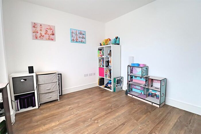 5 Bedroom Detached House For Sale In Goodwin Close, Braintree, CM7