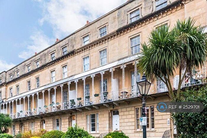 2 Bedroom Flat To Rent In Oakfield Road, Clifton, Bristol, BS8