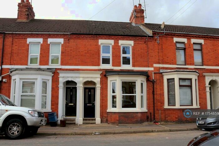 2 Bedroom Terraced House To Rent In Symington Street, Northampton, NN5