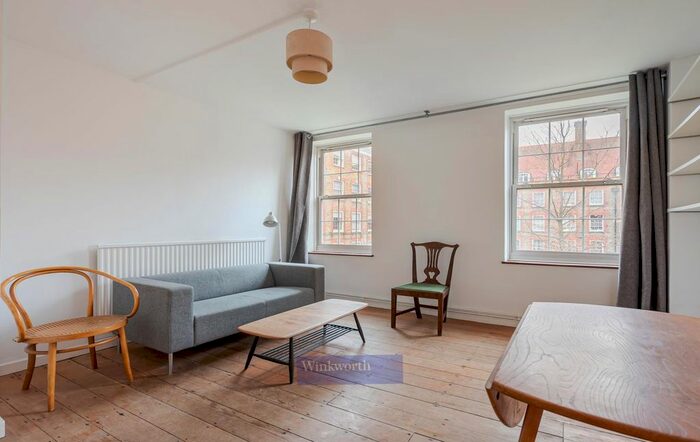 2 Bedroom Flat To Rent In Comber Grove, London, SE5